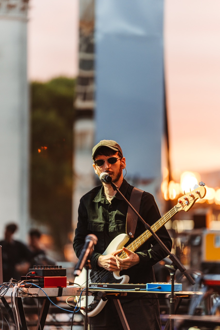 MOBY Live on the Thames