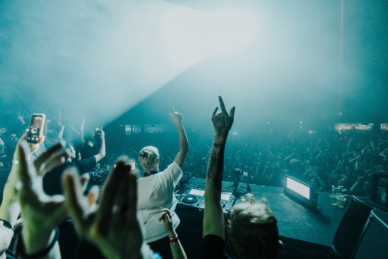 Mau P Open to Close at Roundhouse