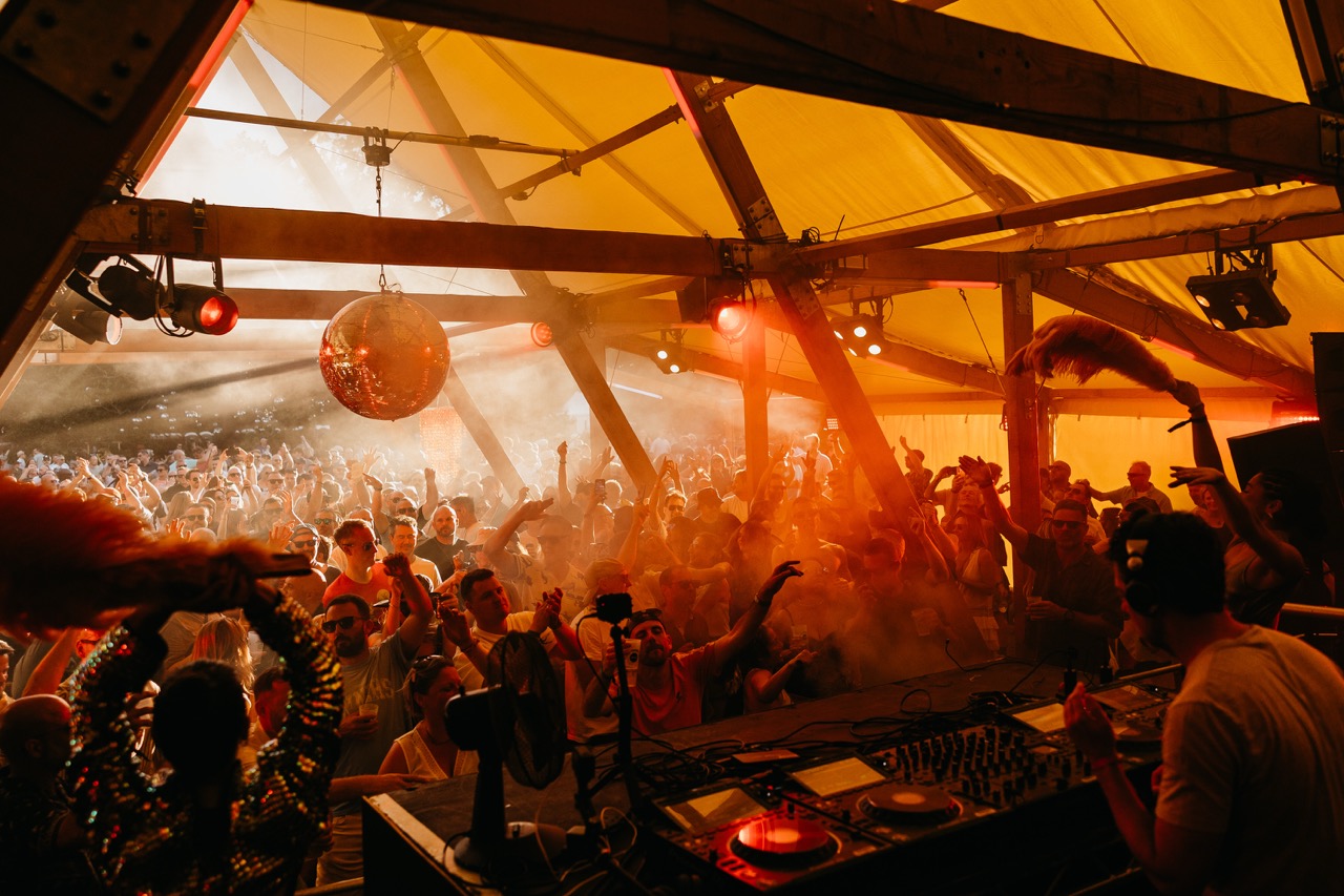 Sasha & John Digweed six hour set at Tofte Manor 